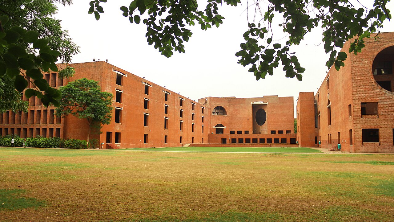 List of Top MBA Colleges in India 2026: NIRF Ranks, Fees, Exams
